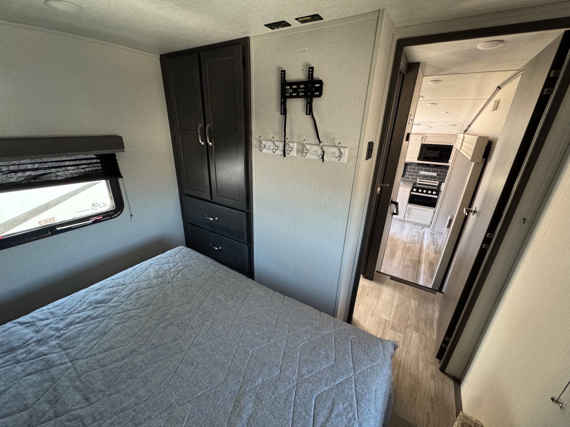 2024 Keystone RV 2024 Keystone RV Cougar Sport - thumbnail 18