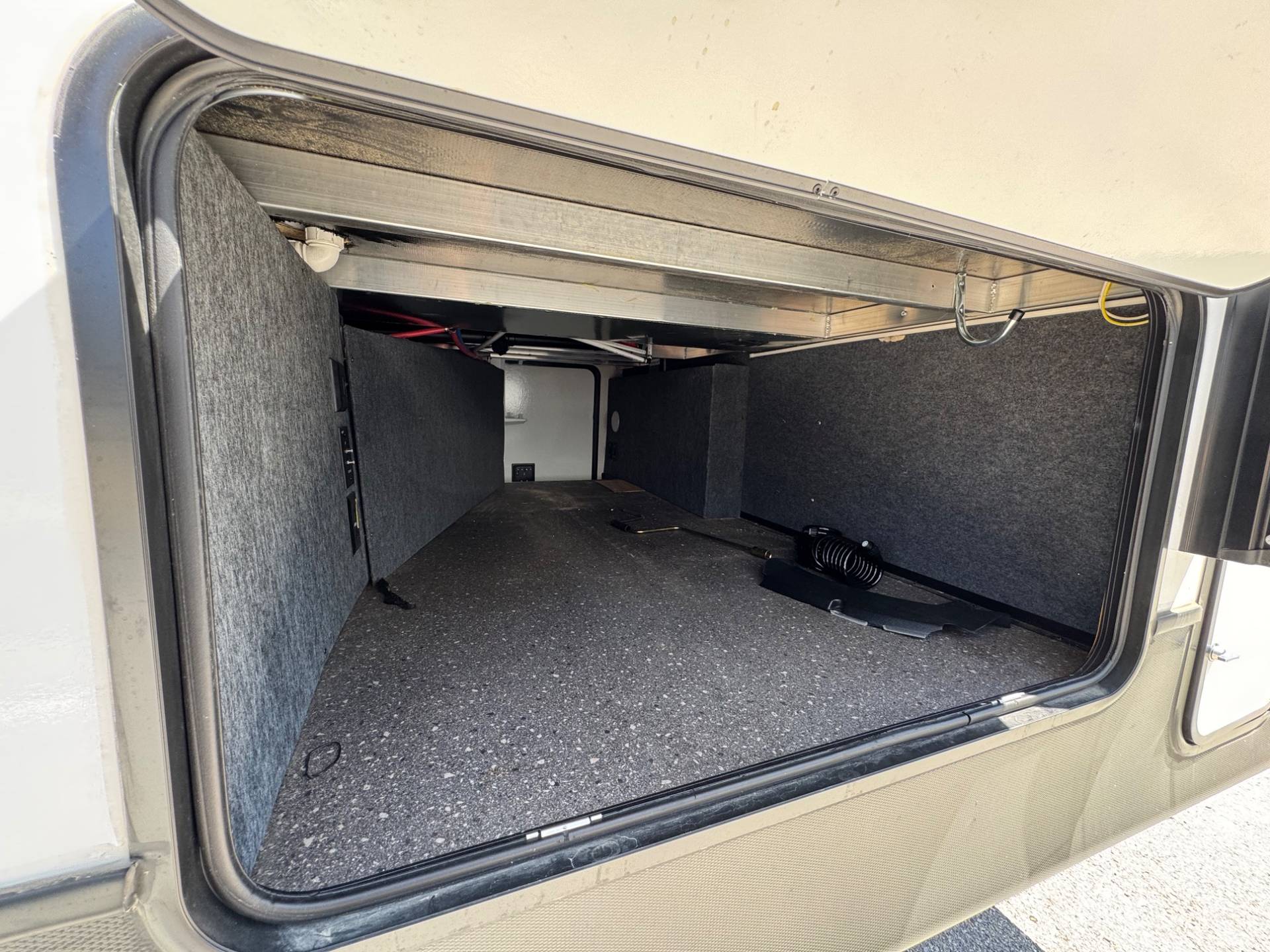 2024 Keystone RV 2024 Keystone RV Cougar Sport - thumbnail 24