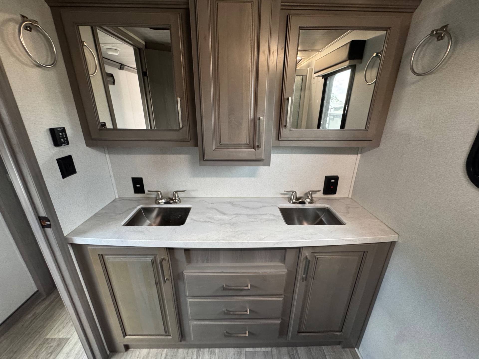 2021 KEYSTONE RV 2021 KEYSTONE RV MONTANA - thumbnail 29