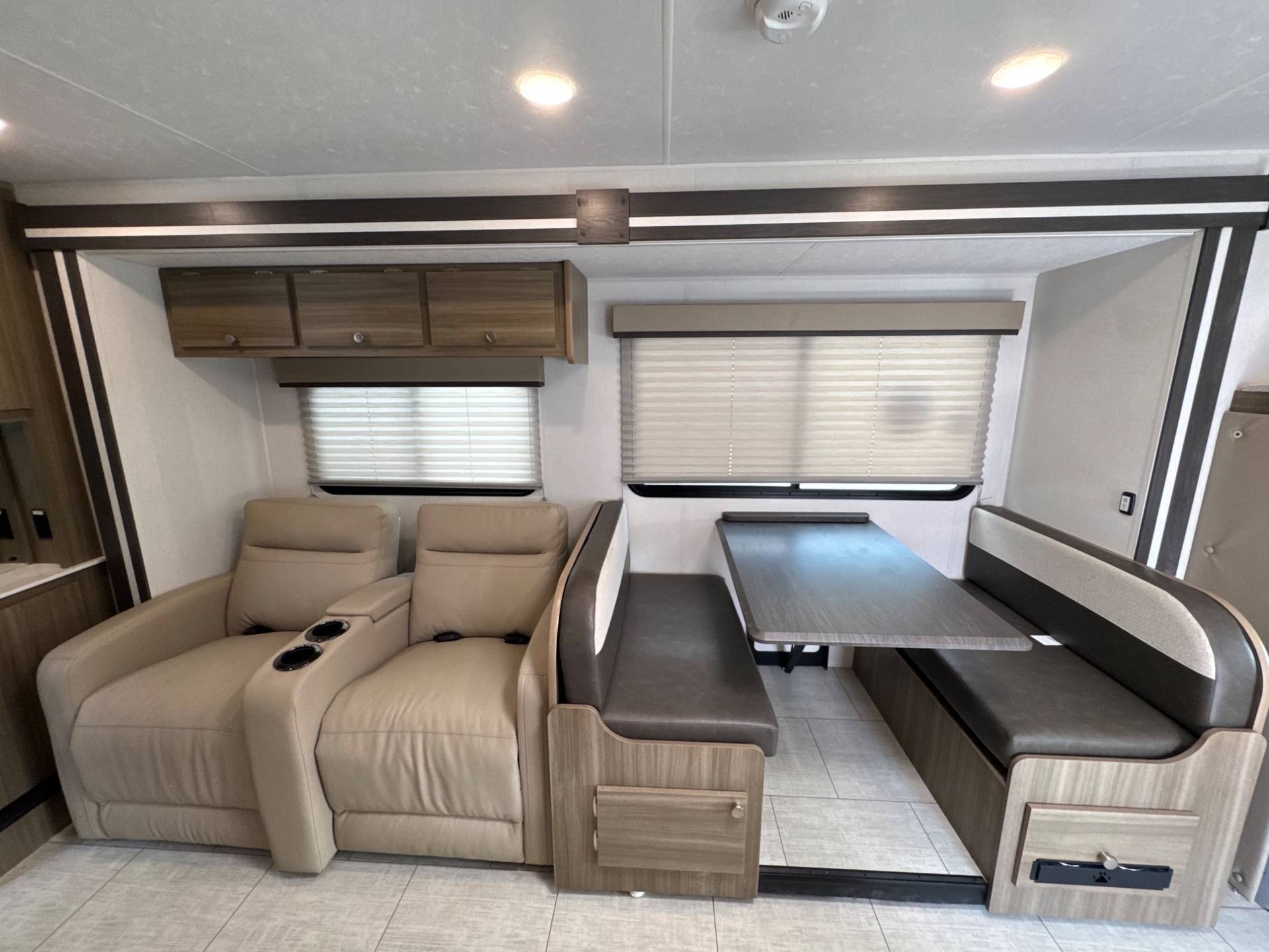 2026 Coachmen 2026 Coachmen Freelander - thumbnail 14