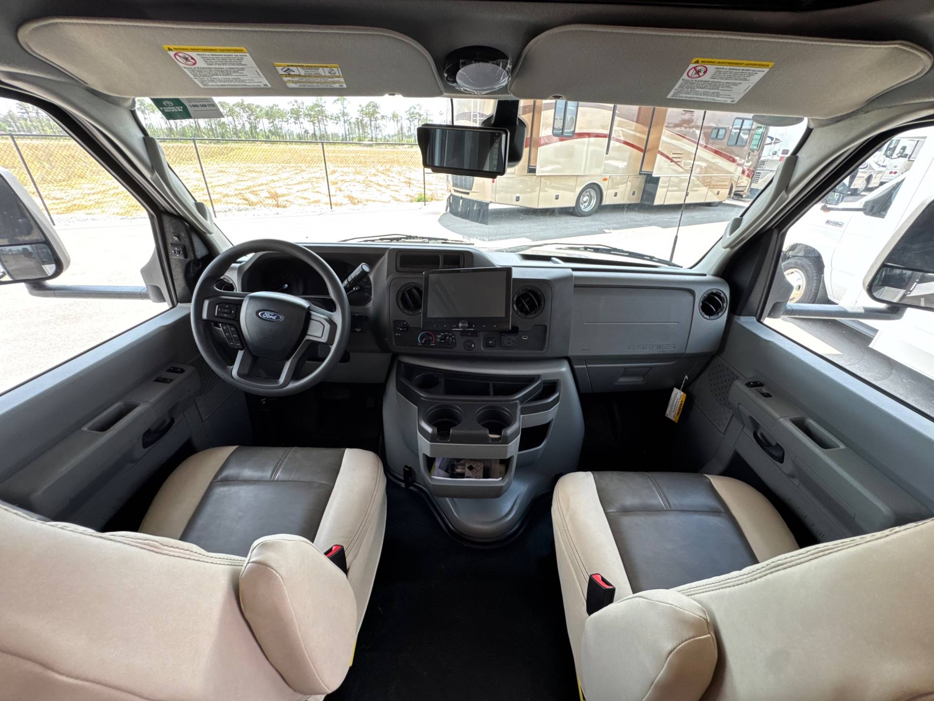 2026 Coachmen 2026 Coachmen Freelander - thumbnail 17