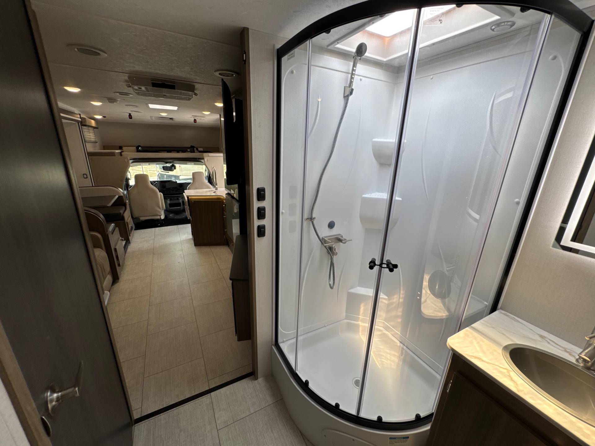 2026 Coachmen 2026 Coachmen Freelander - thumbnail 23