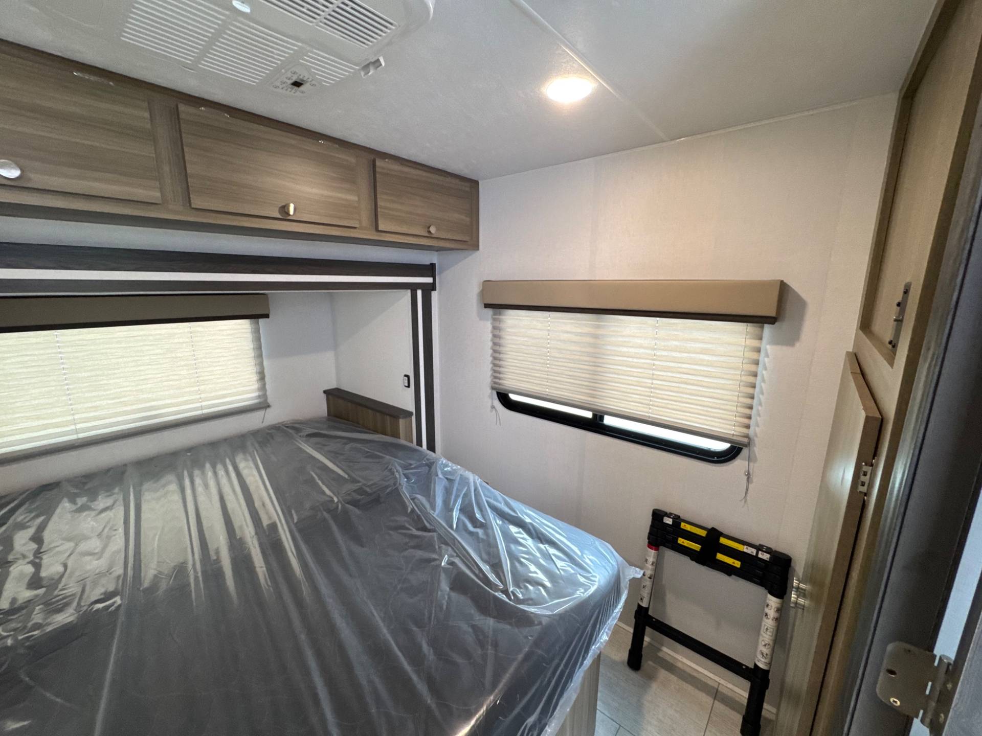 2026 Coachmen 2026 Coachmen Freelander - thumbnail 30