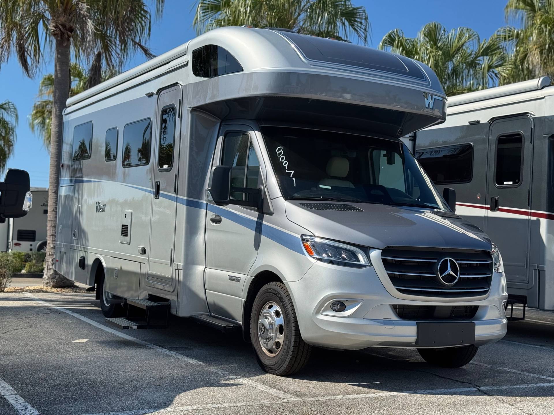 2026 Winnebago 2026 Winnebago View - thumbnail 1