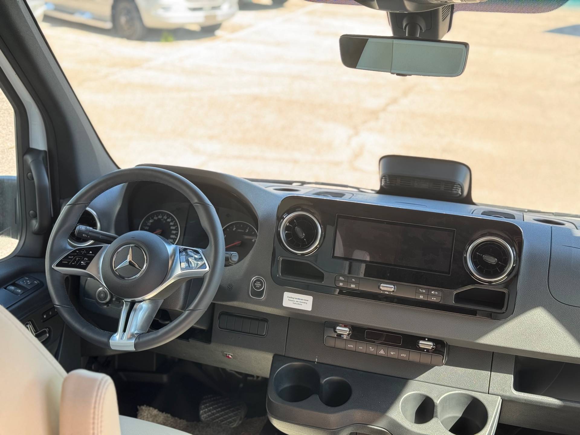 2026 Winnebago 2026 Winnebago View - thumbnail 6