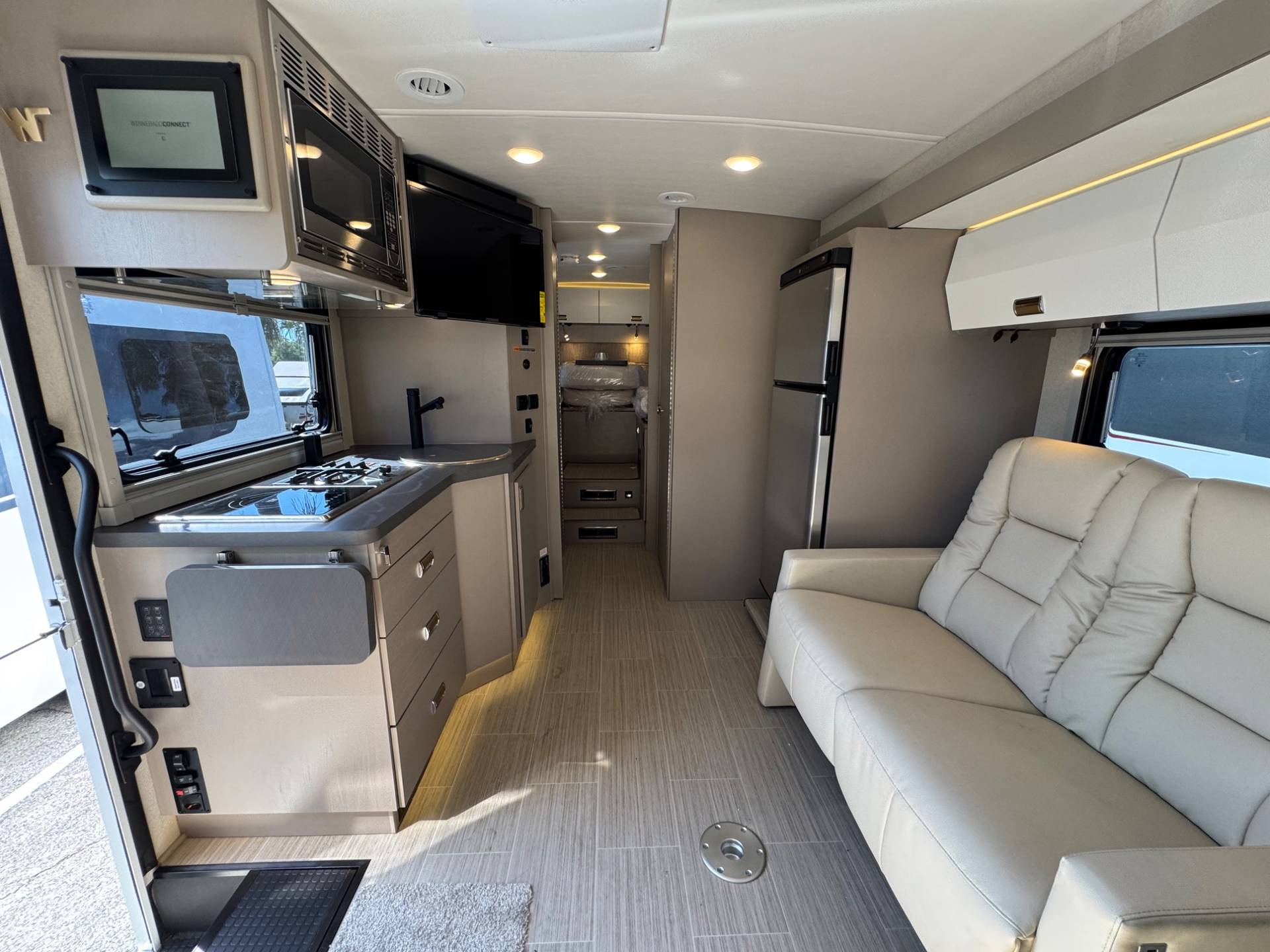2026 Winnebago 2026 Winnebago View - thumbnail 7