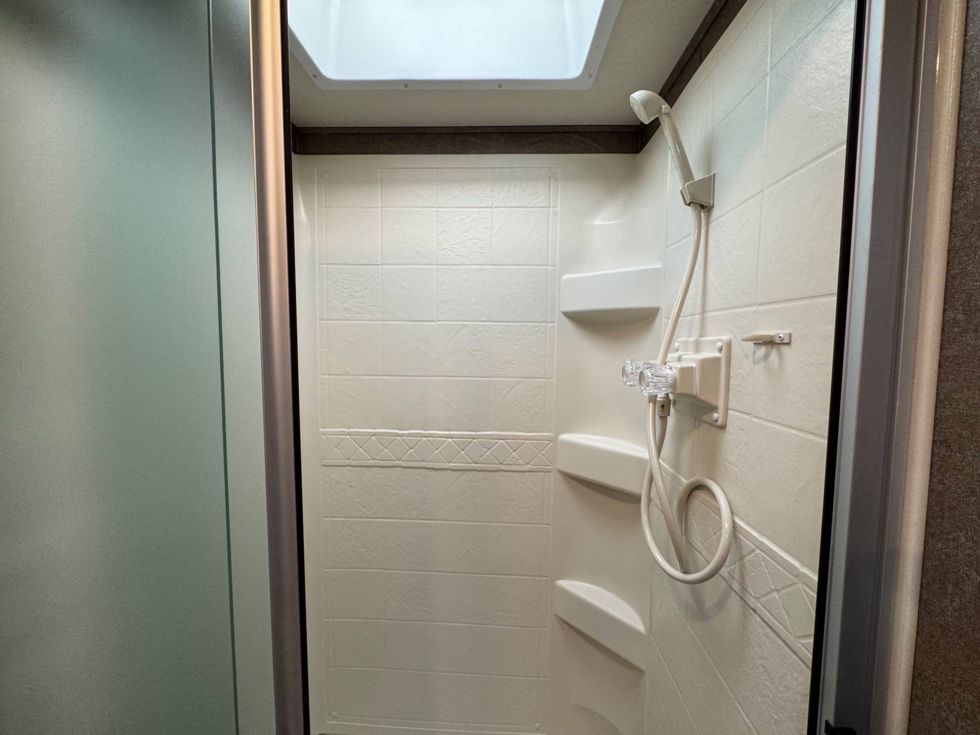 2020 Thor Motor Coach 2020 Thor Motor Coach Quantum - thumbnail 21