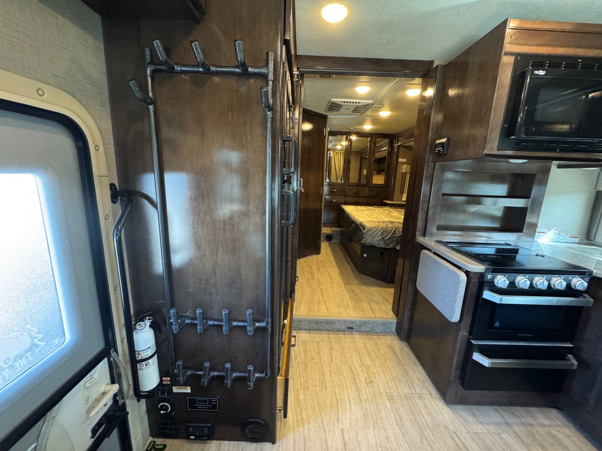 2020 Thor Motor Coach 2020 Thor Motor Coach Quantum - thumbnail 23