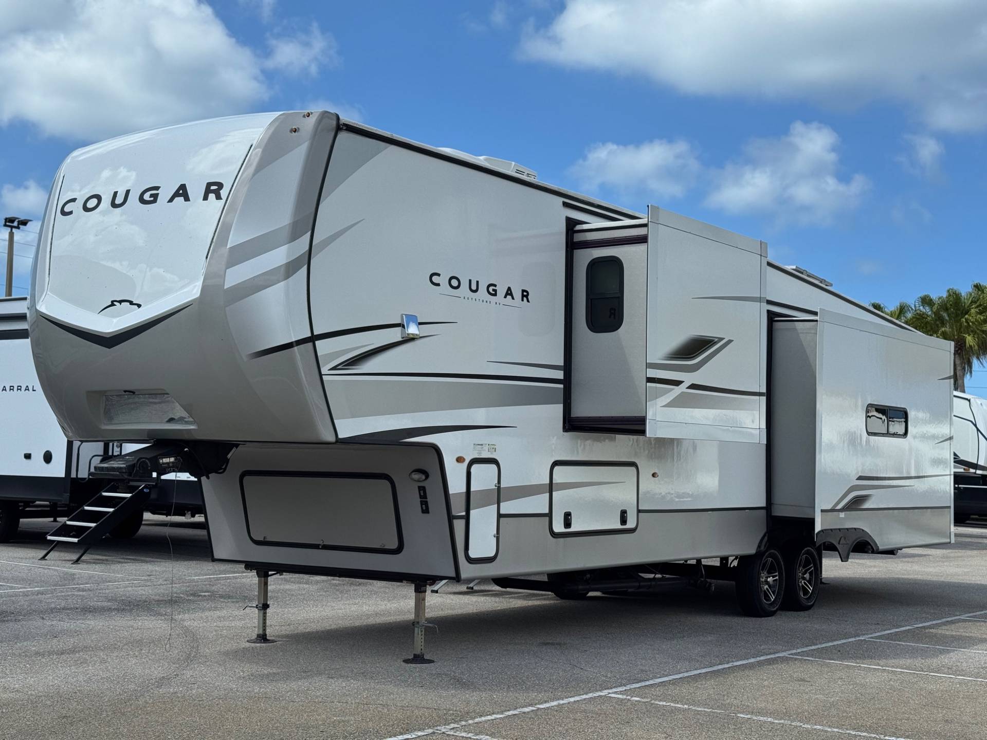 2023 KEYSTONE RV 2023 KEYSTONE RV COUGAR - thumbnail 2