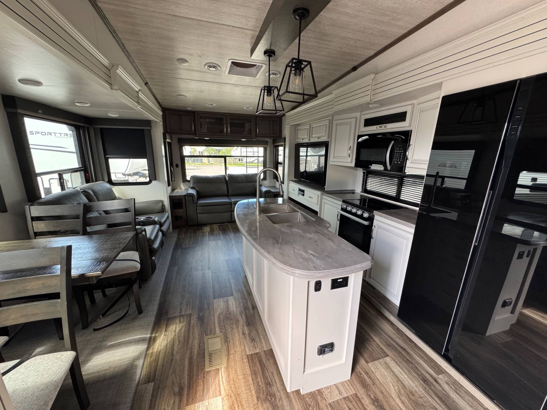 2023 KEYSTONE RV 2023 KEYSTONE RV COUGAR - thumbnail 5