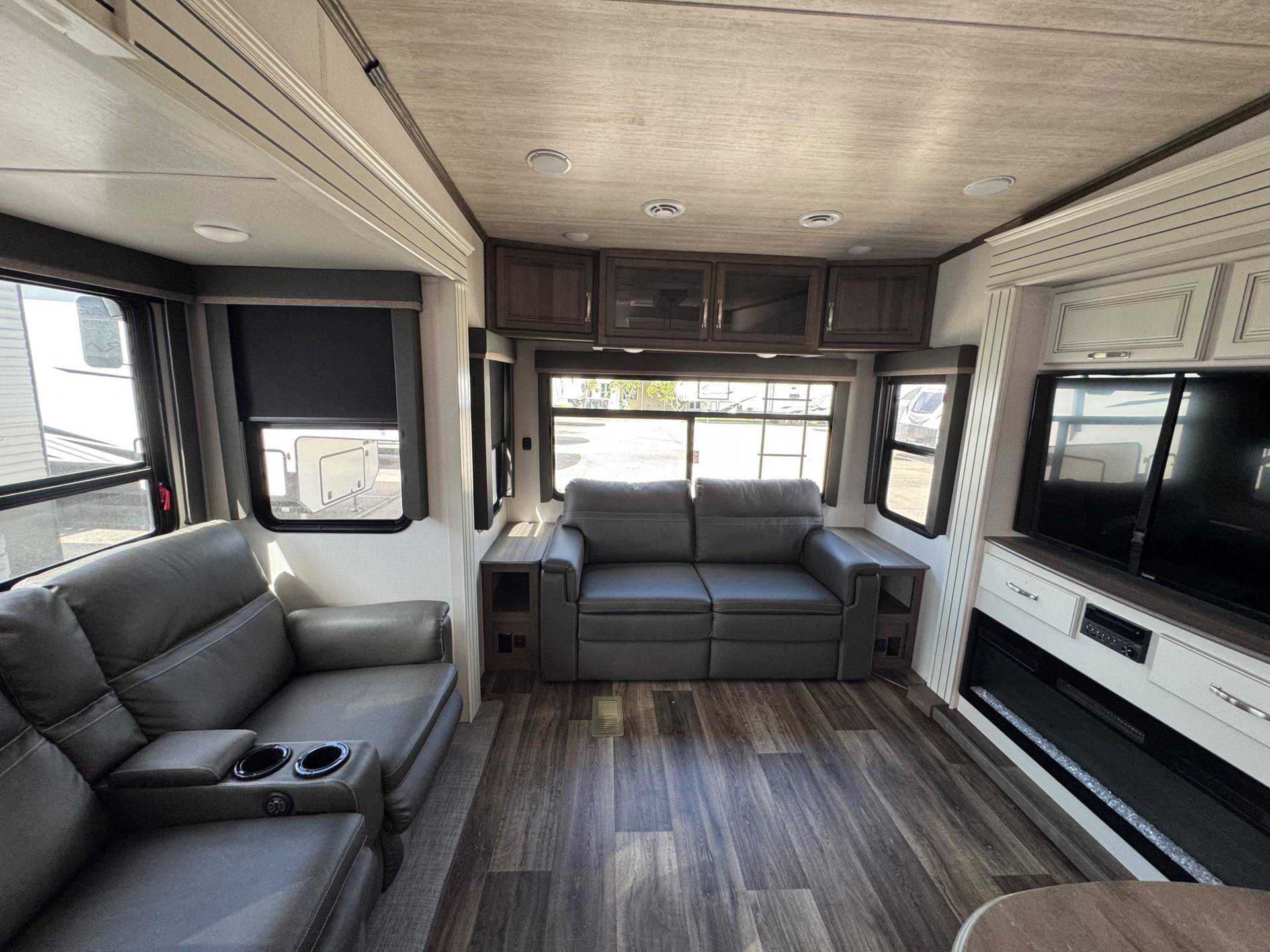 2023 KEYSTONE RV 2023 KEYSTONE RV COUGAR - thumbnail 13