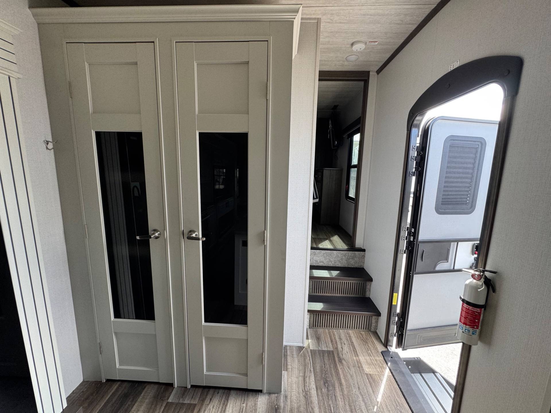 2023 KEYSTONE RV 2023 KEYSTONE RV COUGAR - thumbnail 18