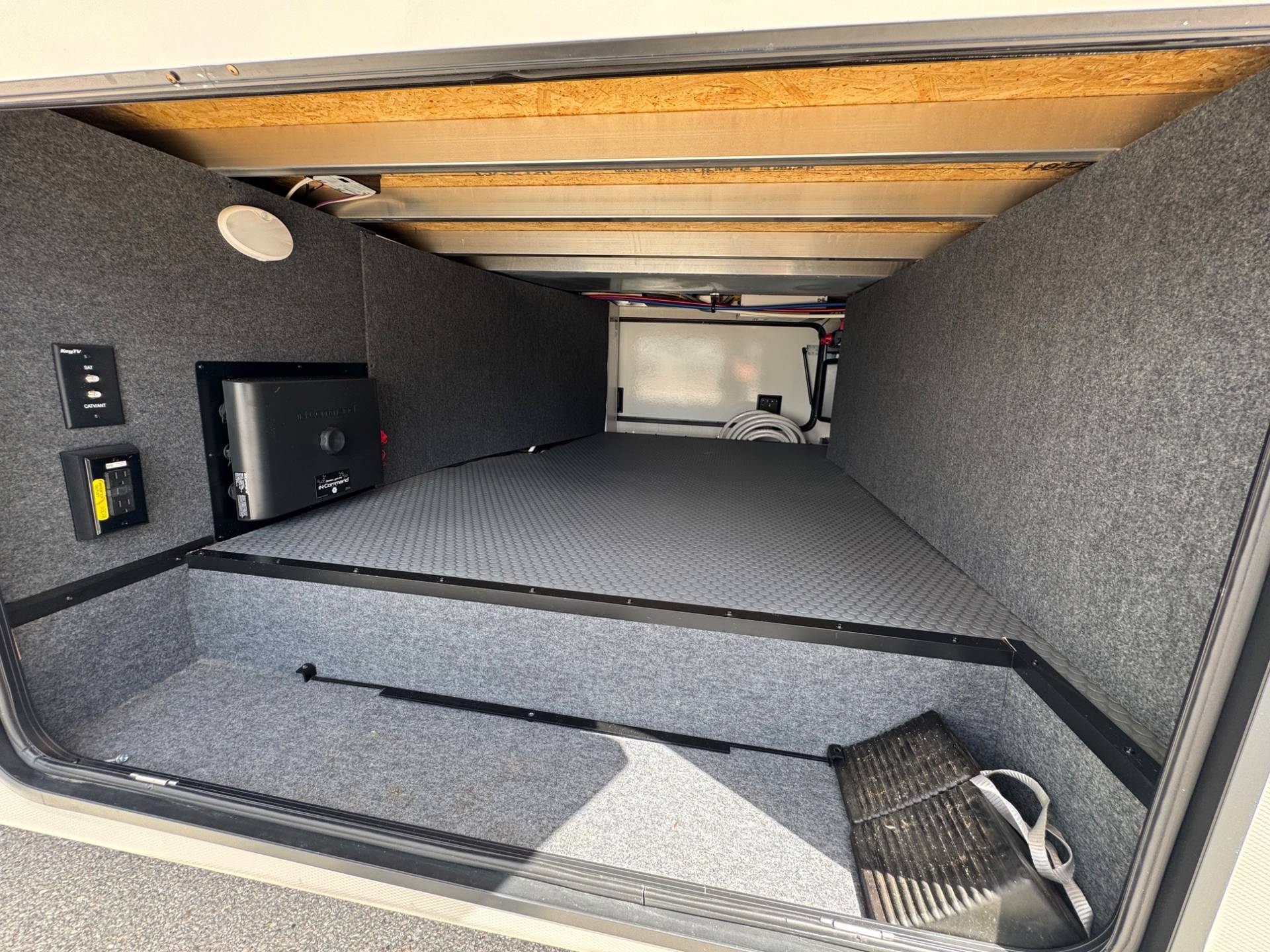 2023 KEYSTONE RV 2023 KEYSTONE RV COUGAR - thumbnail 32