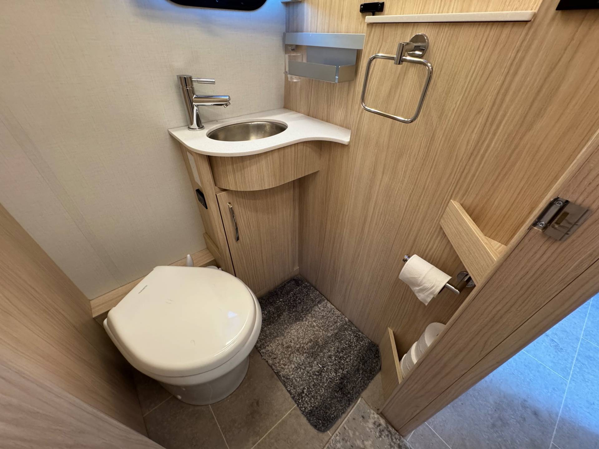 2025 Leisure Travel Vans 2025 Leisure Travel Vans Wonder - thumbnail 22