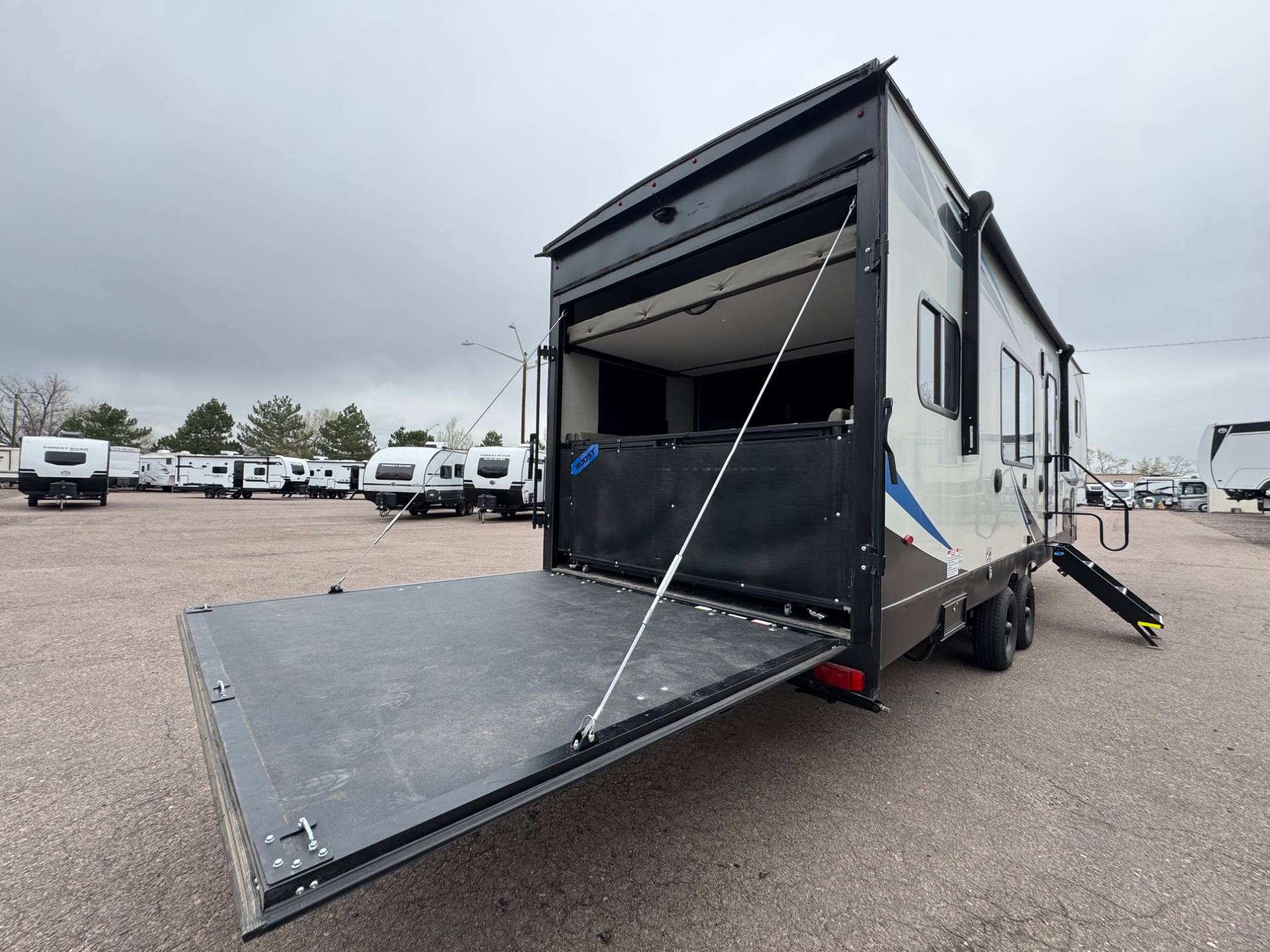 2022 Forest River 2022 Forest River XLR Micro Boost - thumbnail 5