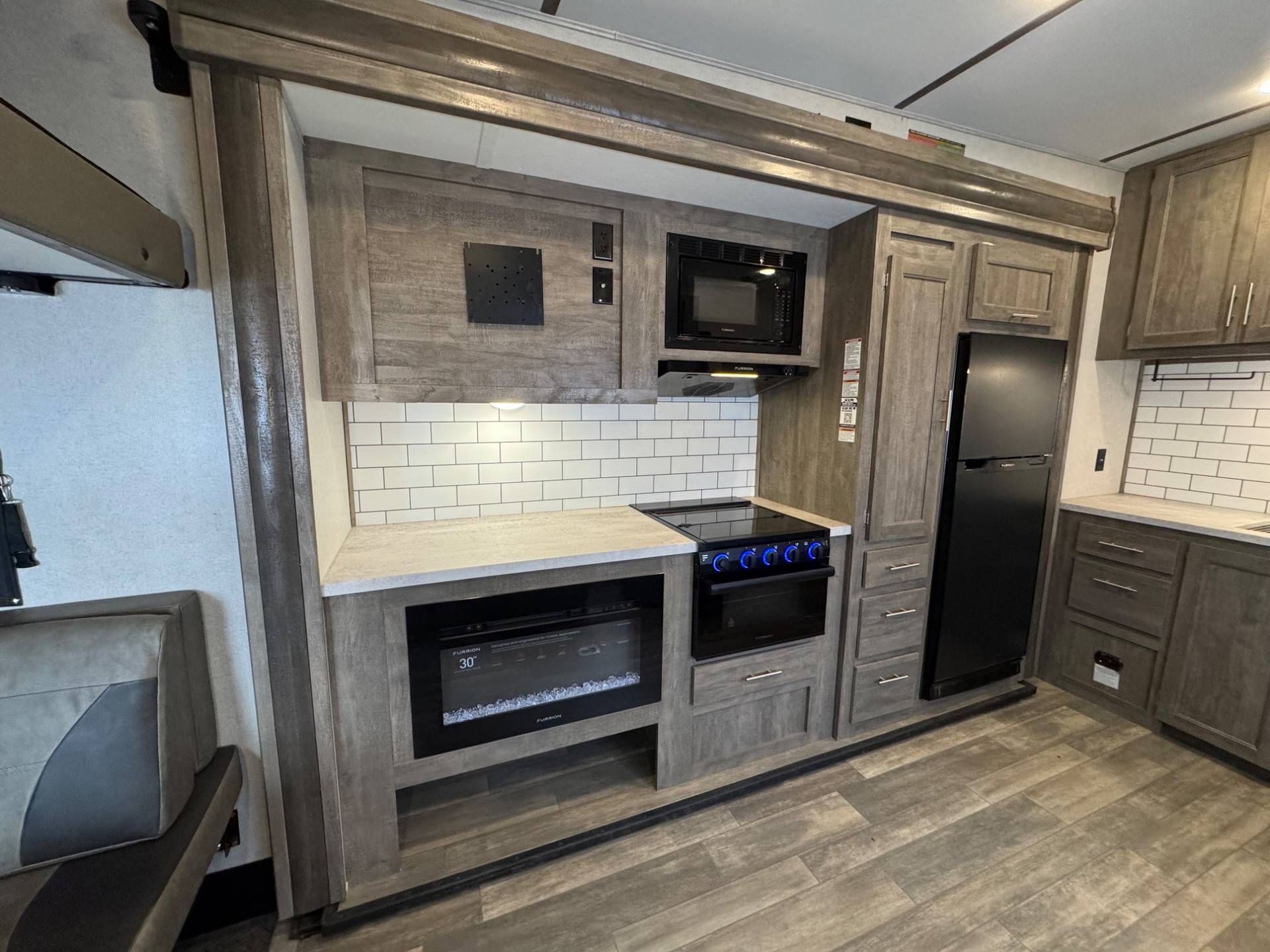 2022 Forest River 2022 Forest River XLR Micro Boost - thumbnail 12