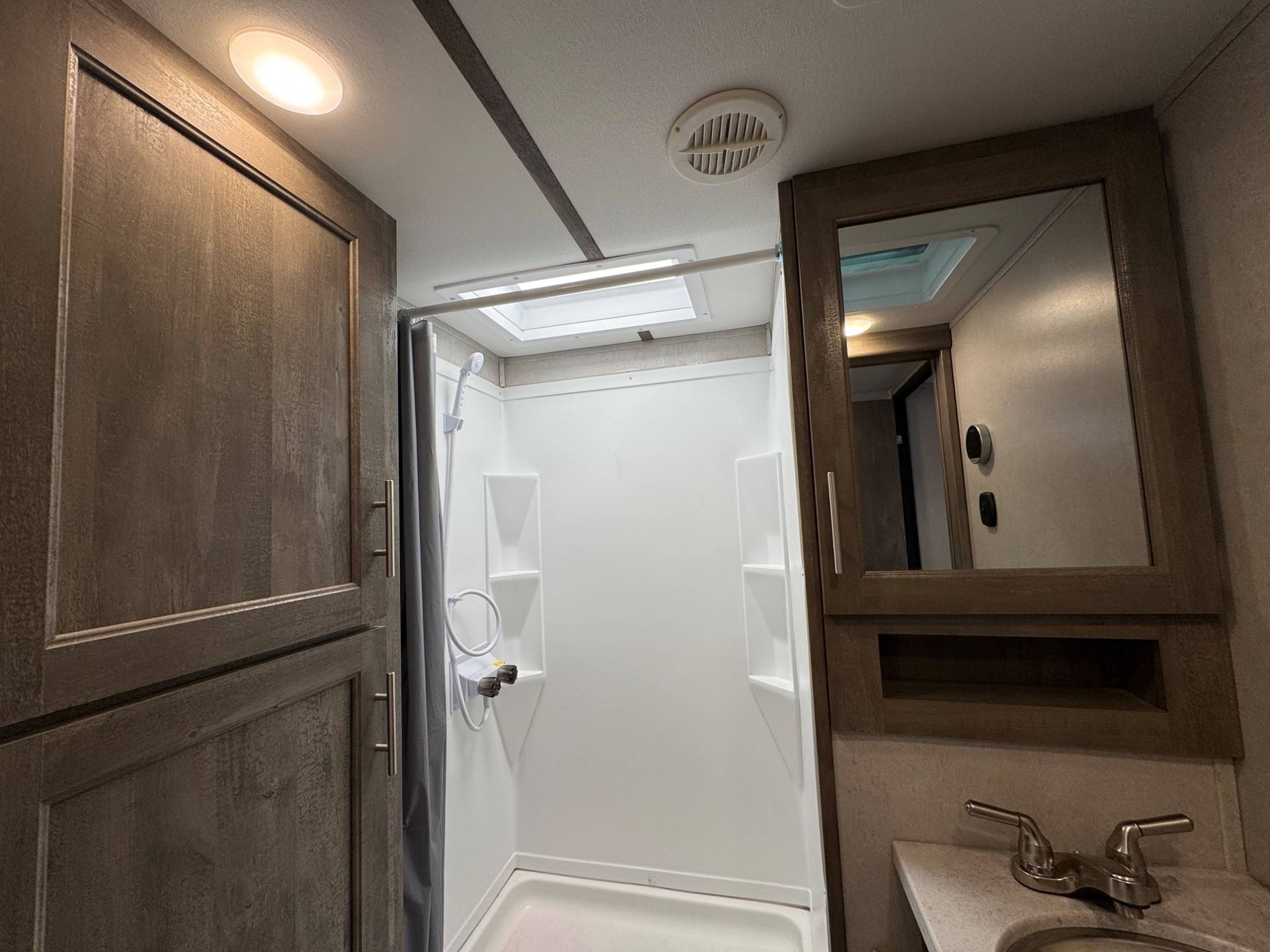 2022 Forest River 2022 Forest River XLR Micro Boost - thumbnail 25