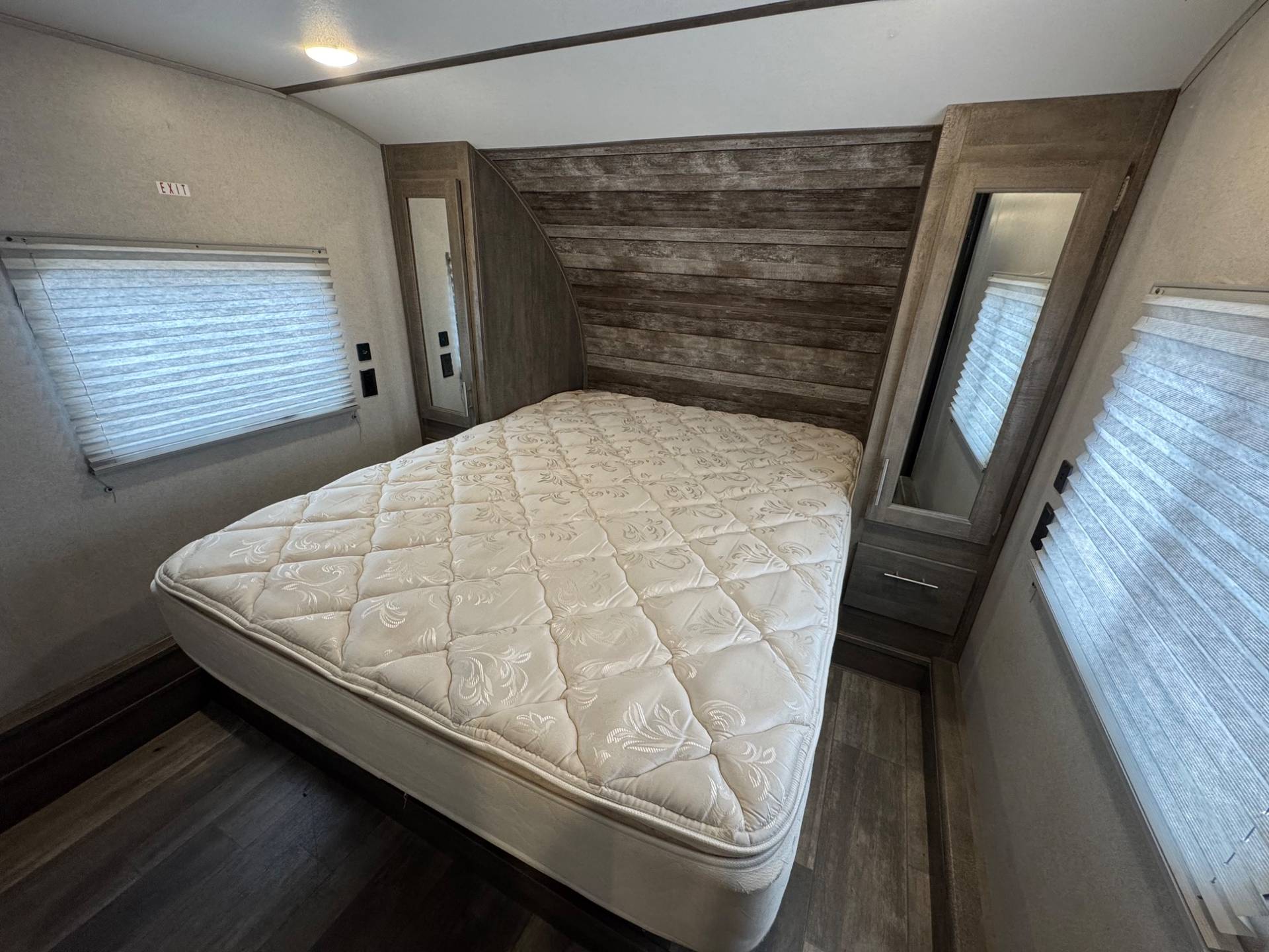 2022 Forest River 2022 Forest River XLR Micro Boost - thumbnail 26