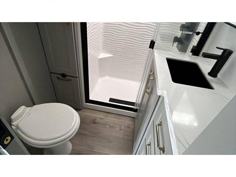 2025 Brinkley RV 2025 Brinkley RV Model G - thumbnail 22