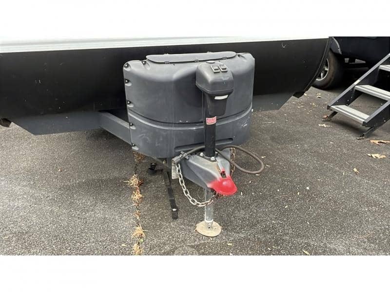 2022 Coleman 2022 Coleman Lantern LT Series - thumbnail 7