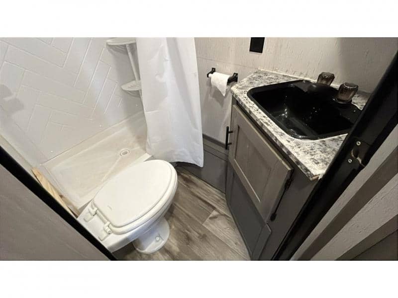 2022 Coleman 2022 Coleman Lantern LT Series - thumbnail 14