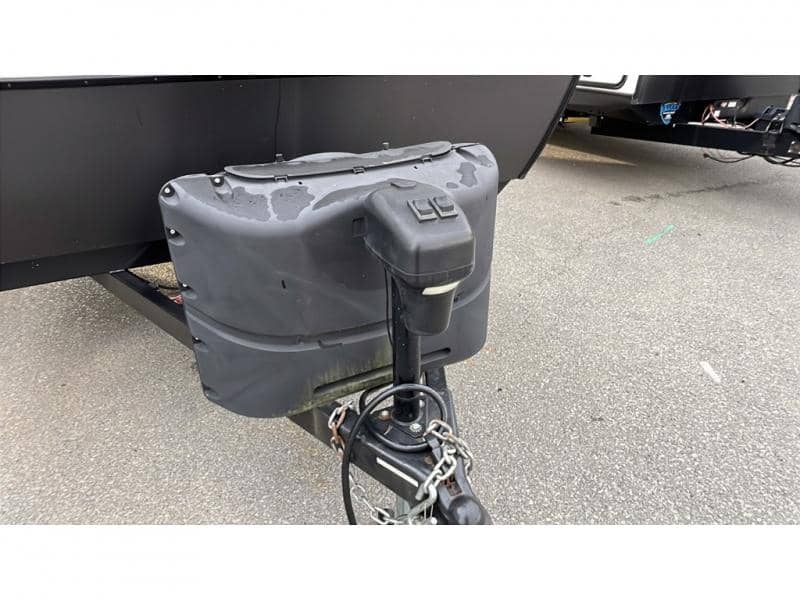 2021 Dutchmen 2021 Dutchmen Coleman Rubicon - thumbnail 4