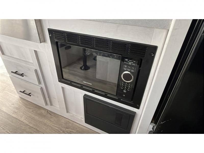 2021 Dutchmen 2021 Dutchmen Coleman Rubicon - thumbnail 17