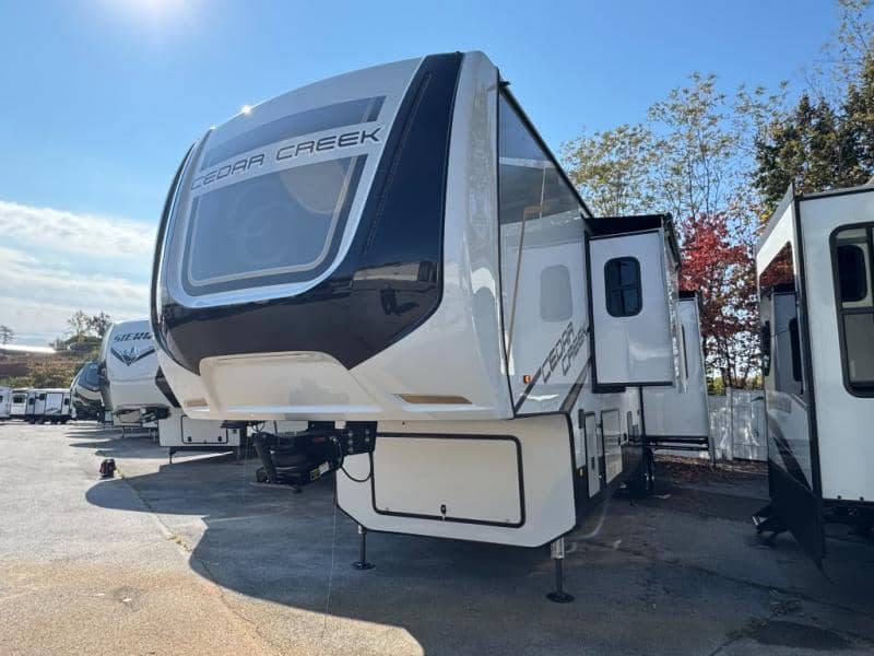 2023 Forest River 2023 Forest River Cedar Creek - thumbnail 4