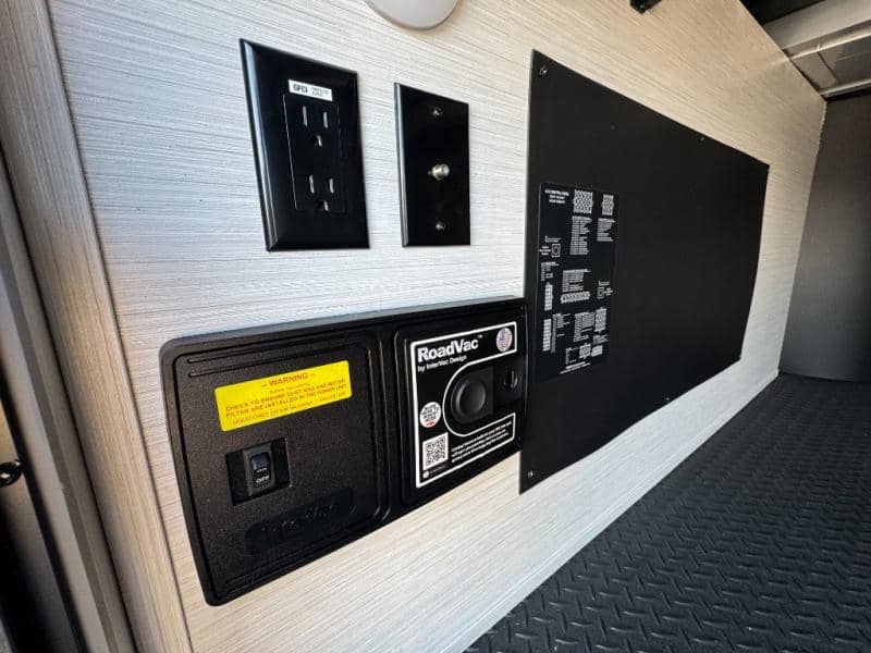 2023 Forest River 2023 Forest River Cedar Creek - thumbnail 9