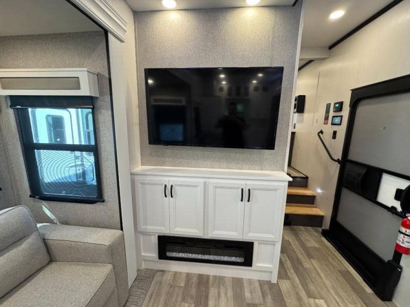 2023 Forest River 2023 Forest River Cedar Creek - thumbnail 21