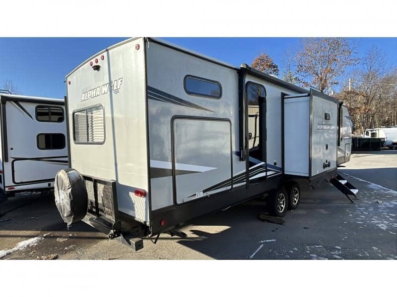 2021 Forest River 2021 Forest River Cherokee Alpha Wolf - thumbnail 4