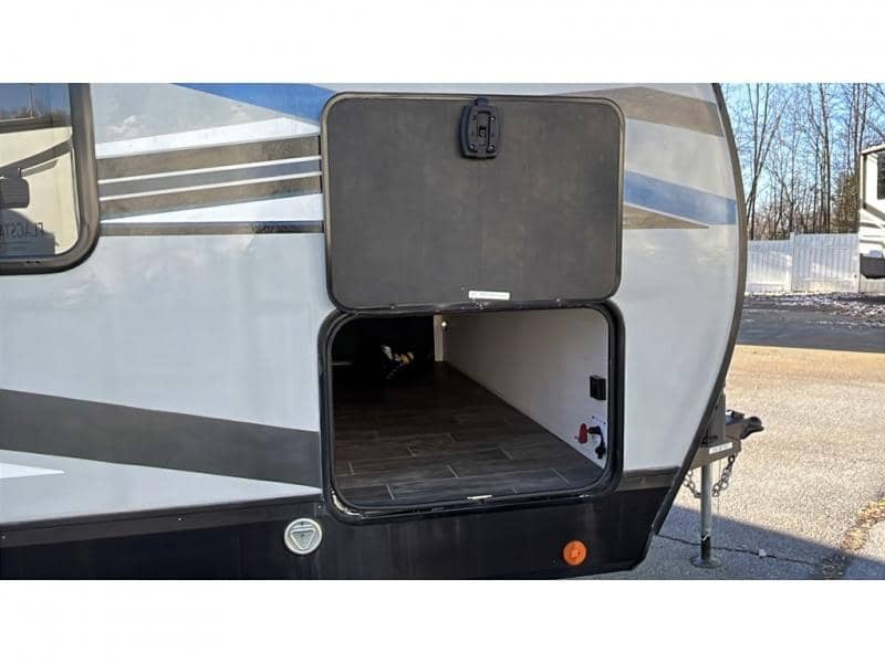 2021 Forest River 2021 Forest River Cherokee Alpha Wolf - thumbnail 9