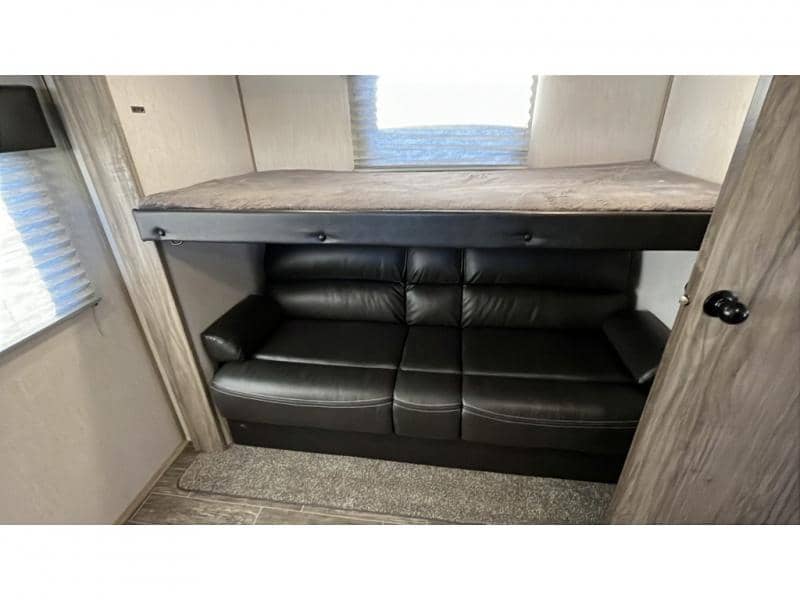 2021 Forest River 2021 Forest River Cherokee Alpha Wolf - thumbnail 12