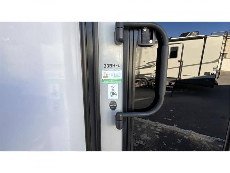 2021 Forest River 2021 Forest River Cherokee Alpha Wolf - thumbnail 20