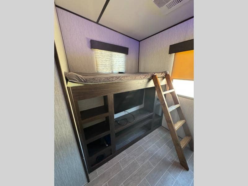 2020 Forest River 2020 Forest River Cherokee Artic Wolf - thumbnail 22