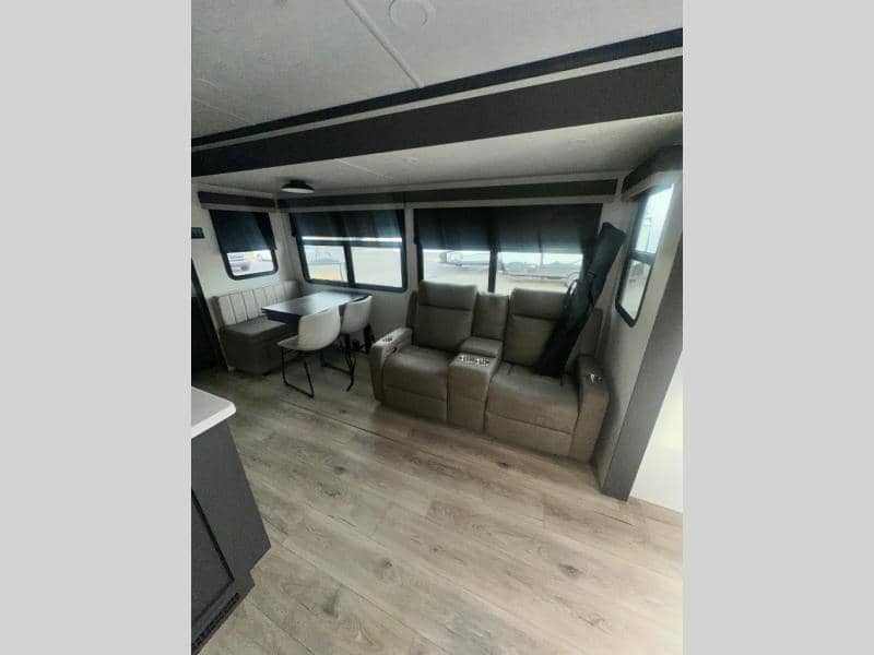 2026 Forest River 2026 Forest River Flagstaff Classic - thumbnail 12