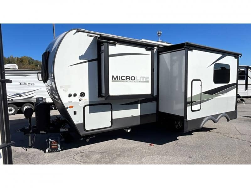 2023 Forest River 2023 Forest River Flagstaff Micro Lite - thumbnail 5
