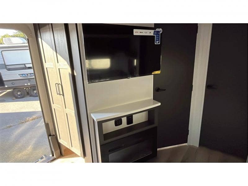 2026 Forest River 2026 Forest River Flagstaff Super Lite - thumbnail 16