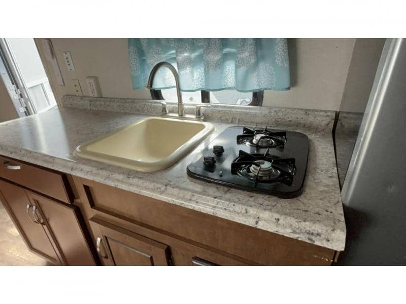 2017 Forest River 2017 Forest River Wildwood FSX - thumbnail 15