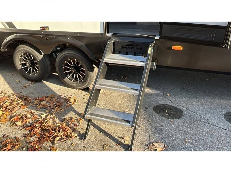 2026 Grand Design 2026 Grand Design Imagine - thumbnail 9