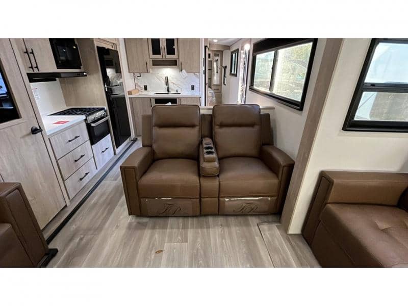 2026 Grand Design 2026 Grand Design Imagine - thumbnail 13