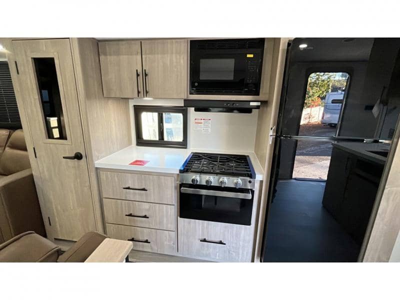 2026 Grand Design 2026 Grand Design Imagine - thumbnail 16