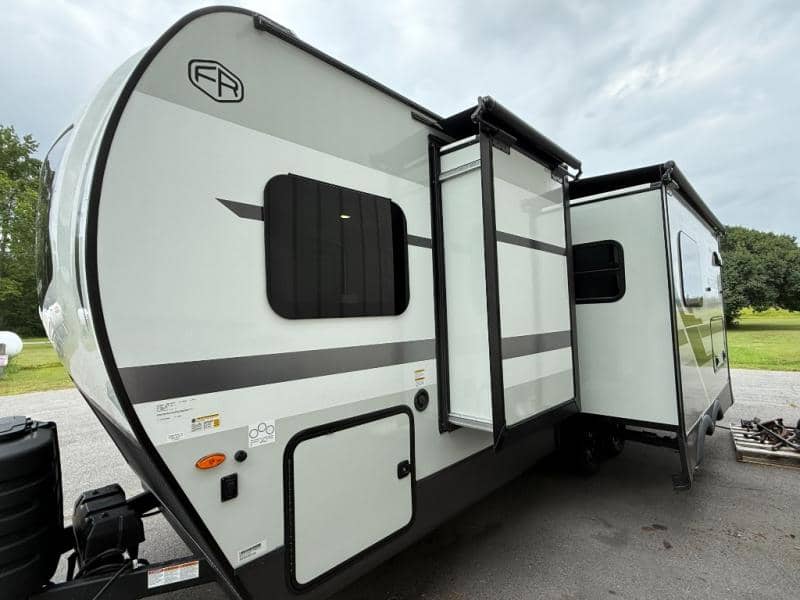 2026 Forest River 2026 Forest River Flagstaff Micro Lite - thumbnail 4