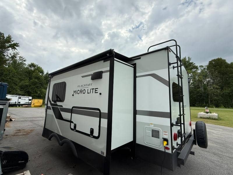 2026 Forest River 2026 Forest River Flagstaff Micro Lite - thumbnail 27