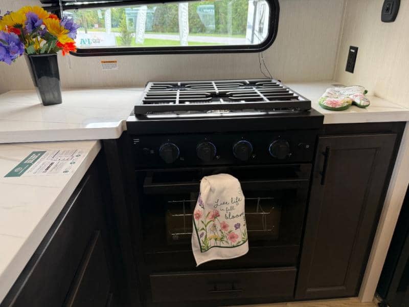 2026 Forest River 2026 Forest River Sabre - thumbnail 12