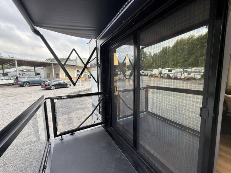 2026 Forest River 2026 Forest River Sabre - thumbnail 24