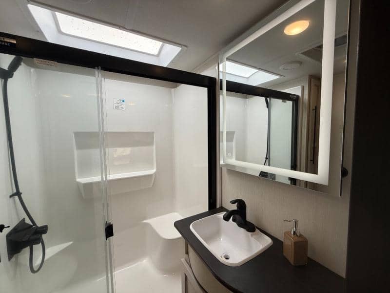 2026 Forest River 2026 Forest River Sabre - thumbnail 34