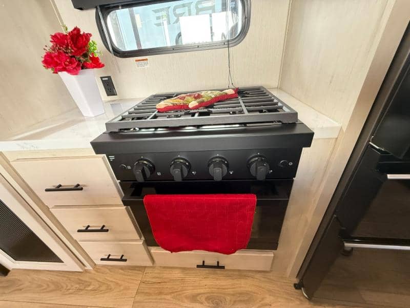 2026 Forest River 2026 Forest River Sabre - thumbnail 12