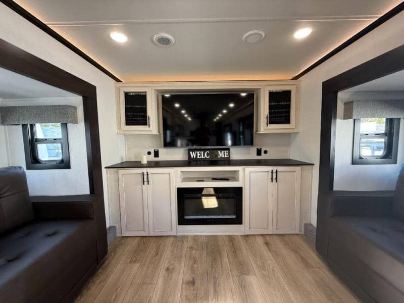 2026 Forest River 2026 Forest River Sabre - thumbnail 26