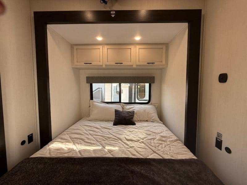 2026 Forest River 2026 Forest River Sabre - thumbnail 32